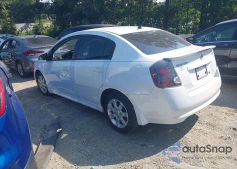 2010 Nissan Sentra 2.0/2.0S/Sr/2.0Sl z USA, uszkodzony, nr VIN 3N1AB6AP8AL726452